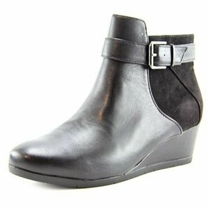 Giani Bernini Leather Ankle Women Boots Size 7M